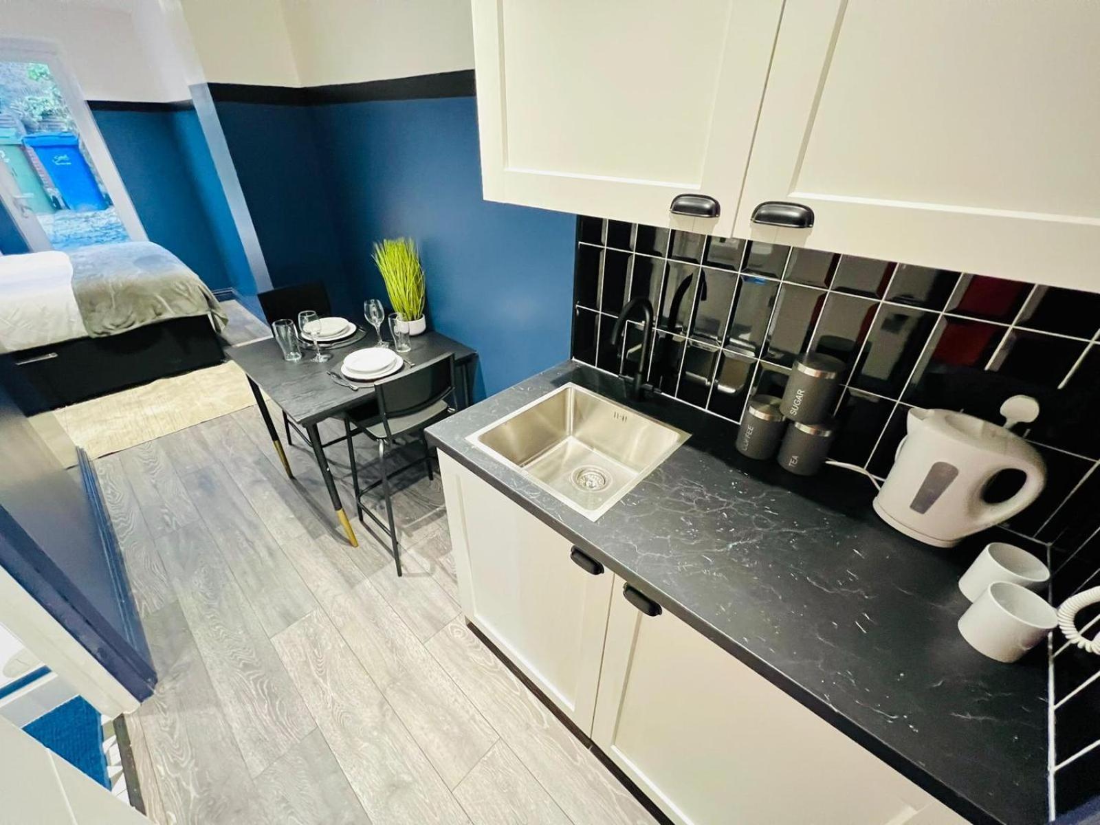 London 61 Central Studio, Ideal For Tourists High Recommend!!! Екстериор снимка