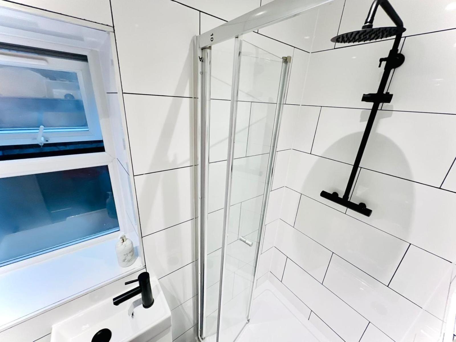 London 61 Central Studio, Ideal For Tourists High Recommend!!! Екстериор снимка
